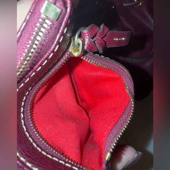 Bucket bag with wallet - Picture 7 of 10